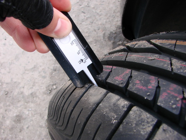 Протектор шин: глубина протектора зимней и летней резины легковых автомобилей