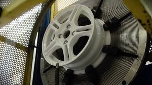 Литые диски: балансировка и краш тест легкосплавных дисков на авто из Японии