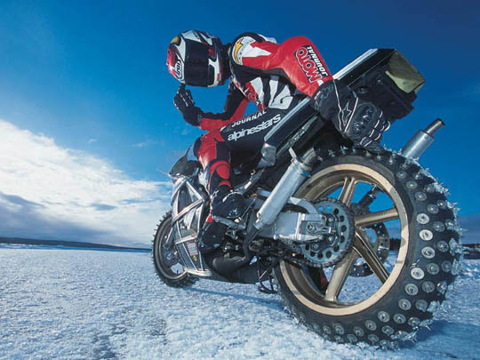 Резина на мотоцикл Урал: как поставить шипованные грязевые колеса