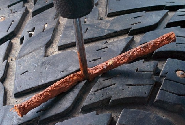 Ремонт шины жгутом своими руками: что лучше - жгут или заплатка при проколе колеса